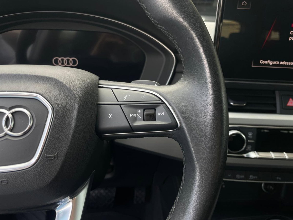 Audi A4 Avant 2.0 TDI ultra 163CV Business (10)