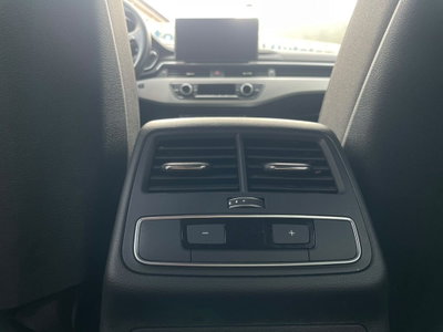 Audi A4 Avant 2.0 TDI ultra 163CV Business (17)