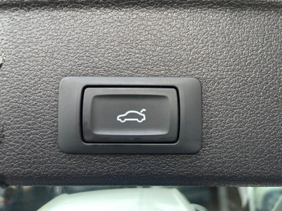 Audi A4 Avant 2.0 TDI ultra 163CV Business (6)