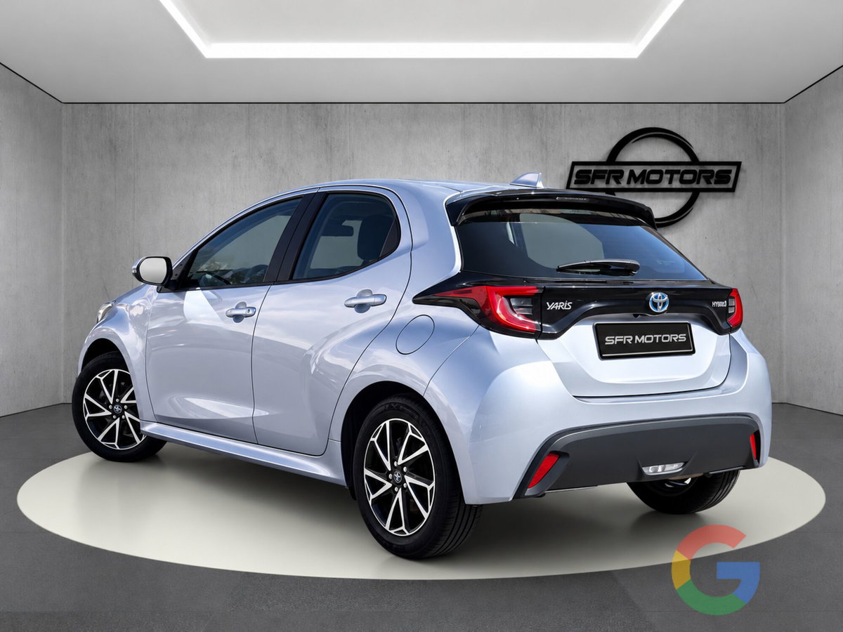 Toyota Yaris 1.5 Hybrid 5 porte Trend (6)