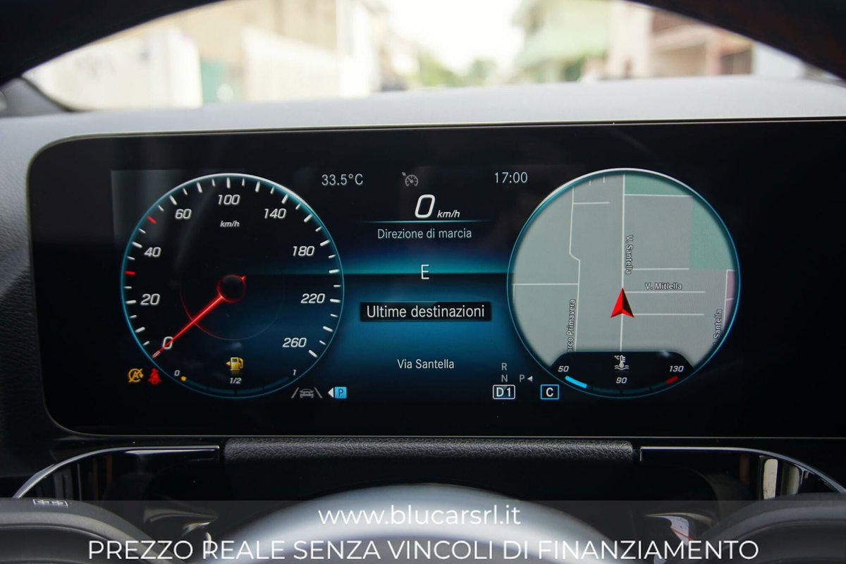 Mercedes-Benz GLA SUV 200 d Automatic Premium (11)