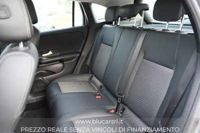 Mercedes-Benz GLA SUV 200 d Business Extra auto (11)
