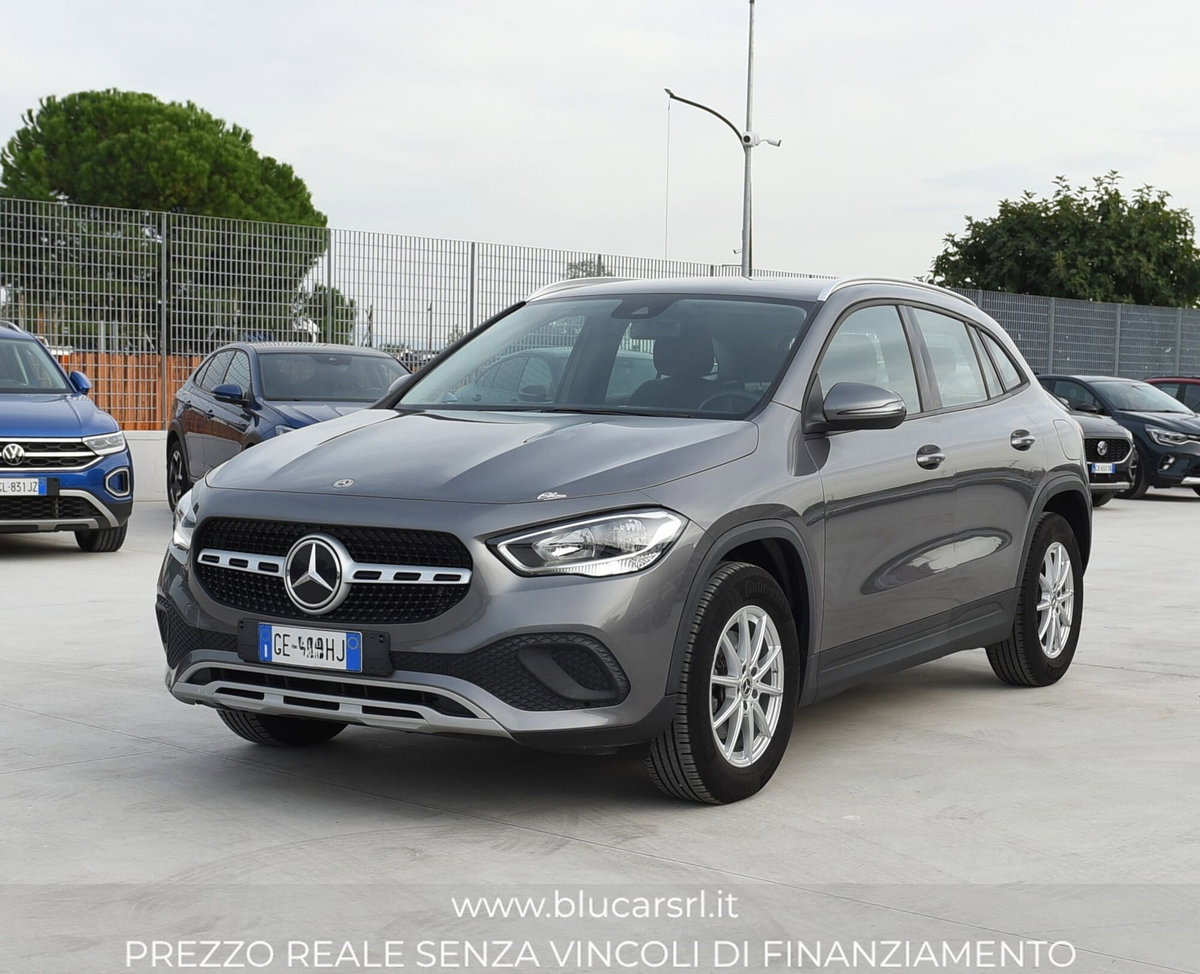 Mercedes-Benz GLA SUV 200 d Business Extra auto (3)