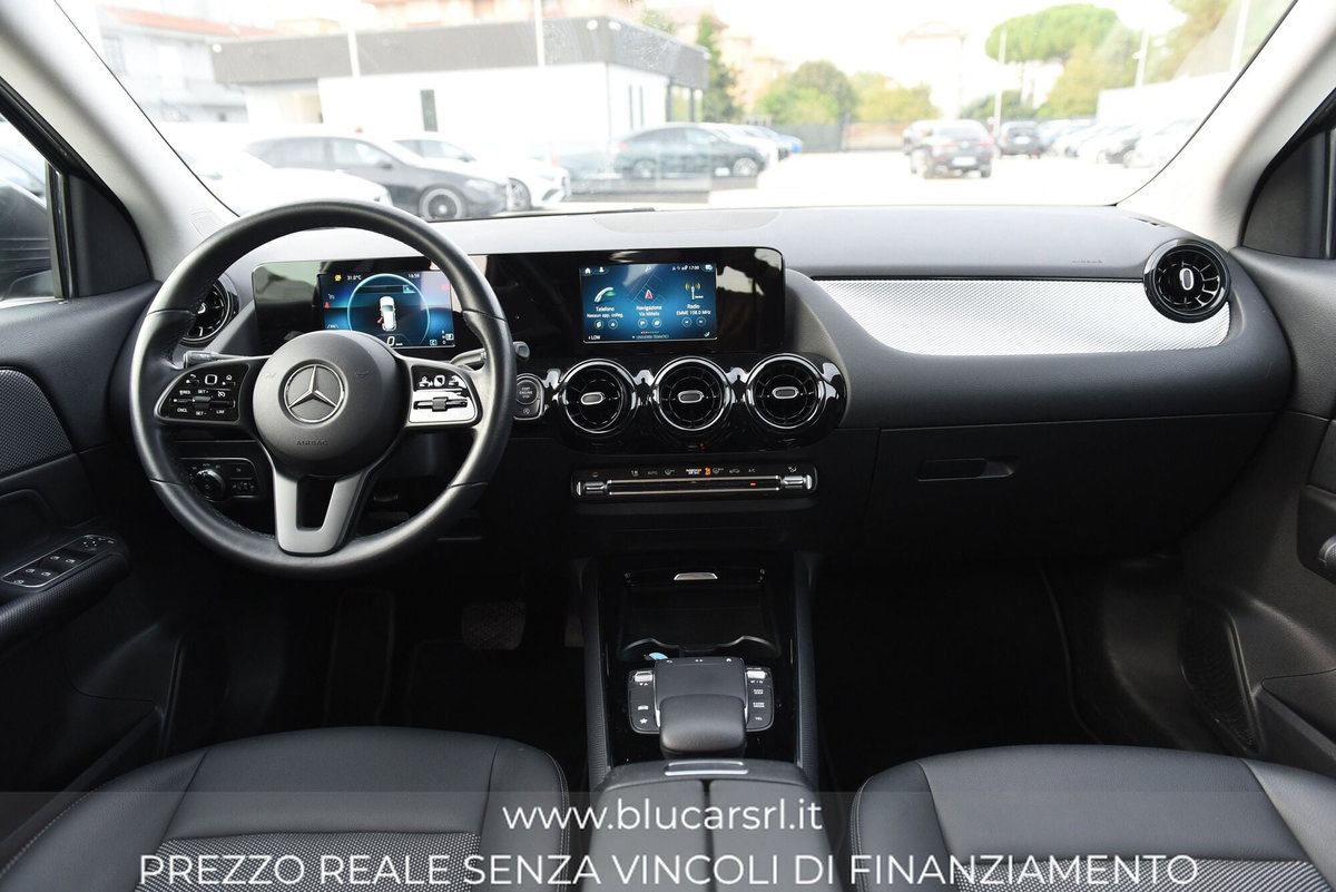 Mercedes-Benz GLA SUV 200 d Business Extra auto (8)