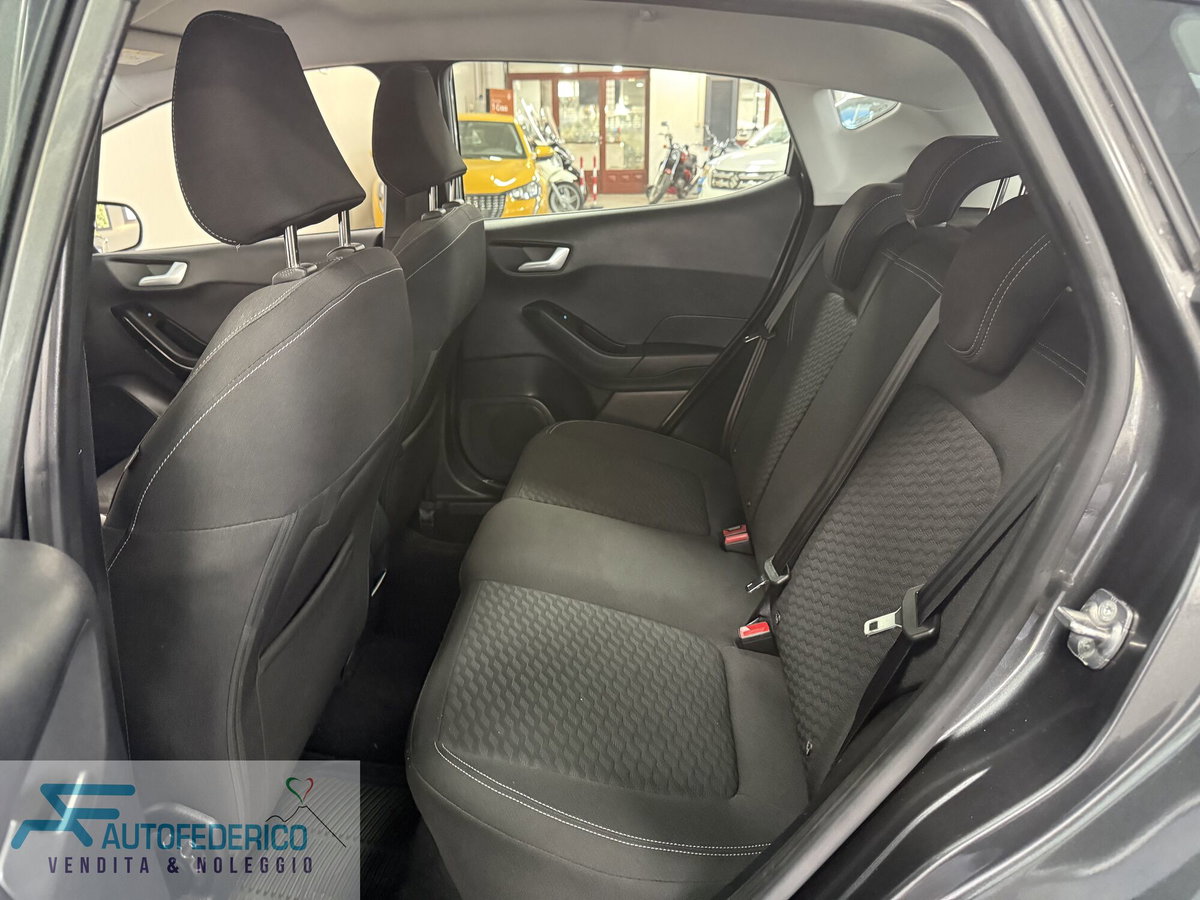 Ford Fiesta 1.1 75 CV 5 porte Titanium (13)