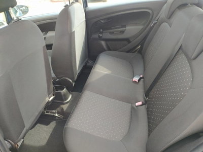 Fiat Grande Punto 1.2 5 porte Dynamic (16)