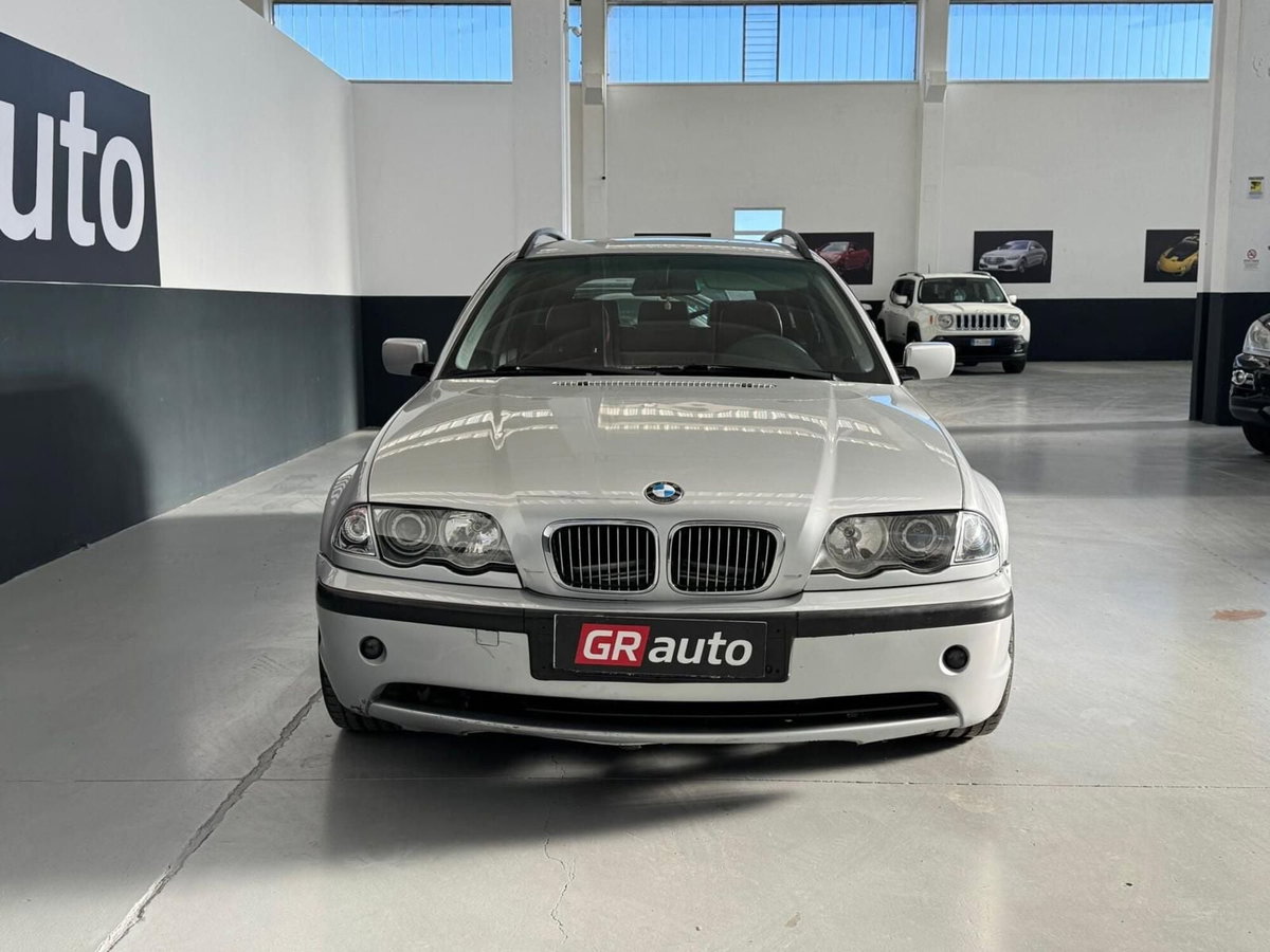 BMW Serie 3 320d turbodiesel cat 4 porte (3)