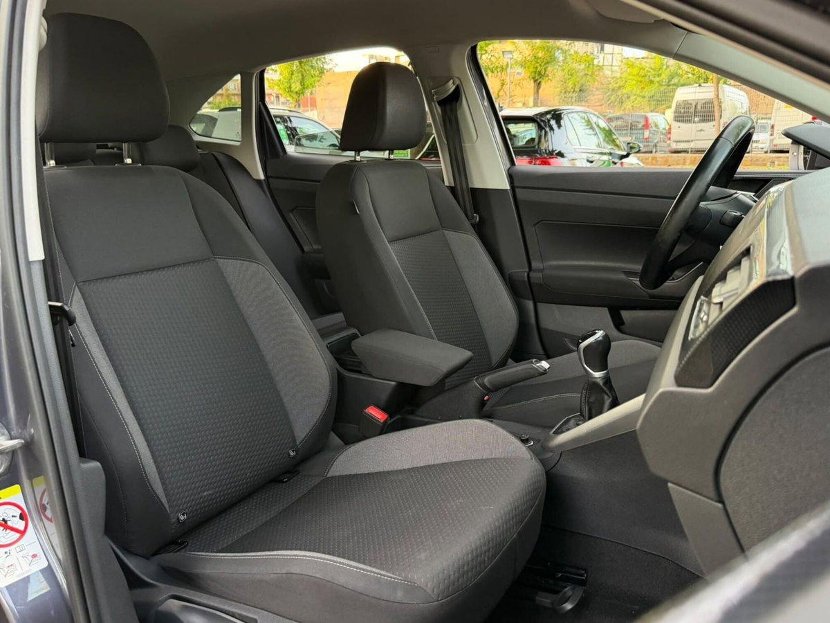Volkswagen Taigo 1.0 tsi Edition 110cv (10)