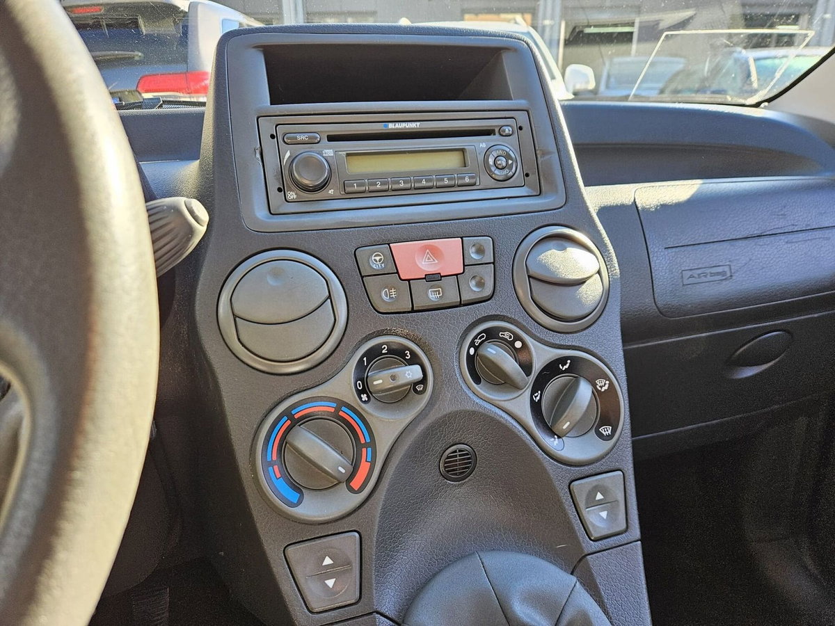 Fiat Panda 1.2 Emotion (10)