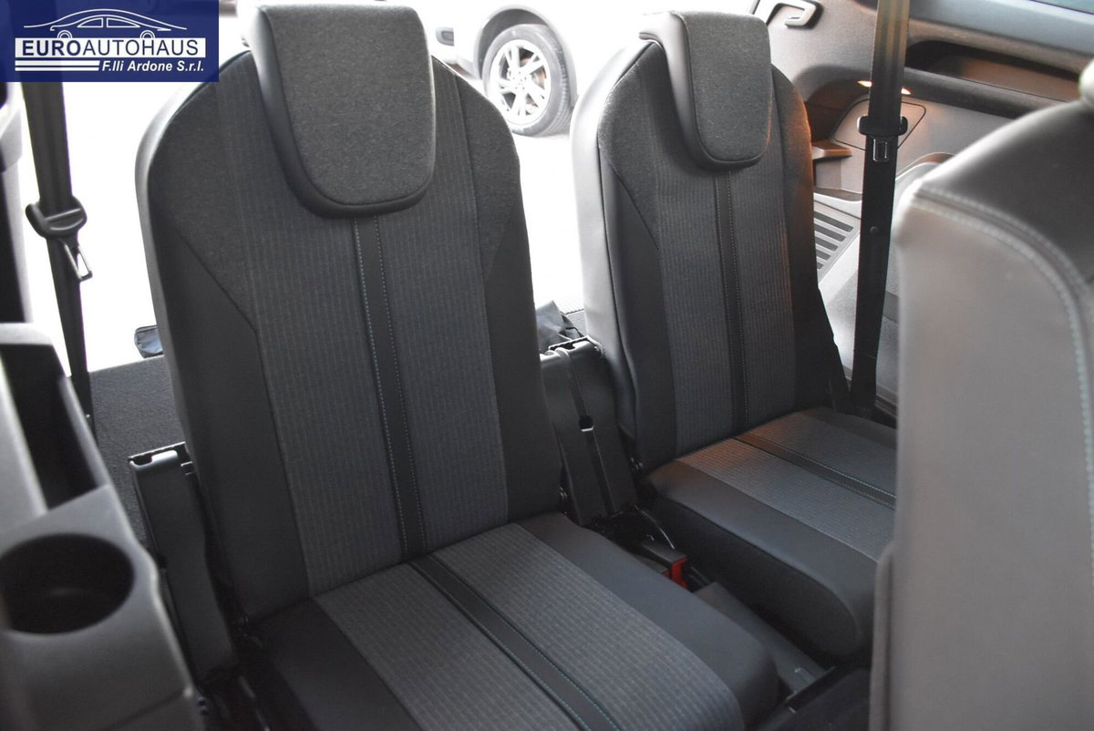 Peugeot 5008 1.5 bluehdi Allure Pack s&s 130cv eat8 (18)