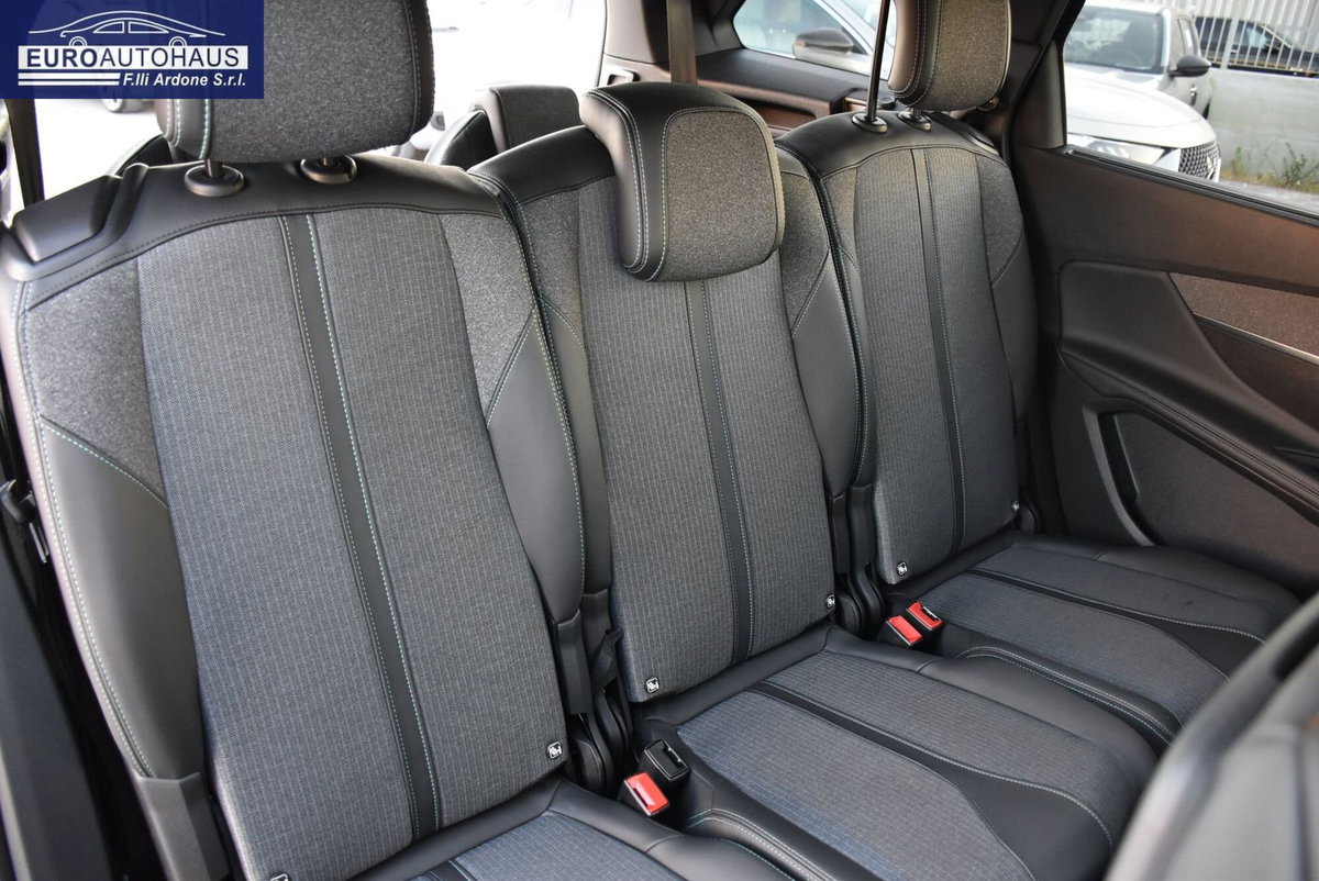 Peugeot 5008 1.5 bluehdi Allure Pack s&s 130cv eat8 (19)