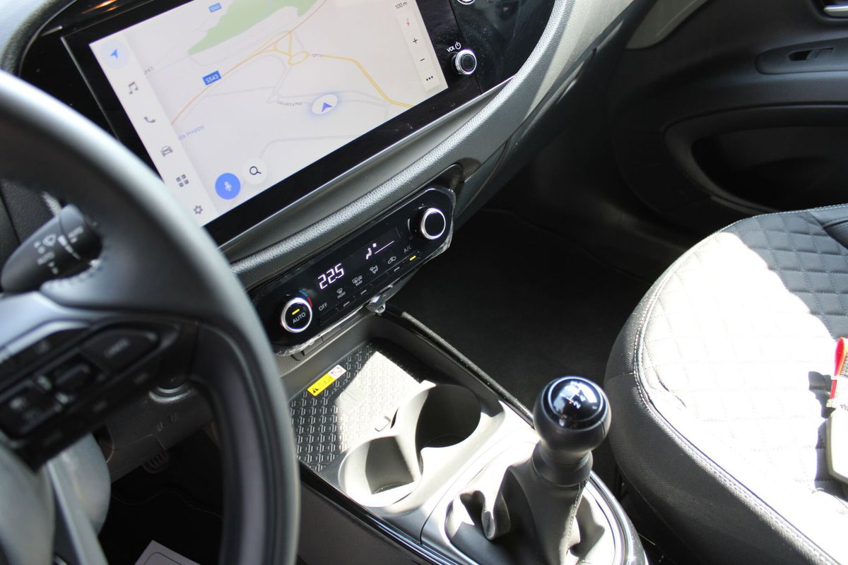 Toyota Aygo X 1.0 Lounge Air 72cv s-cvt (14)