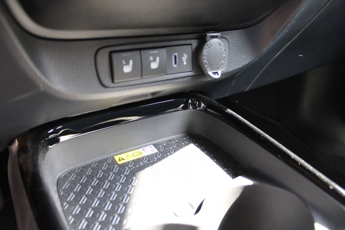 Toyota Aygo X 1.0 Lounge Air 72cv s-cvt (15)