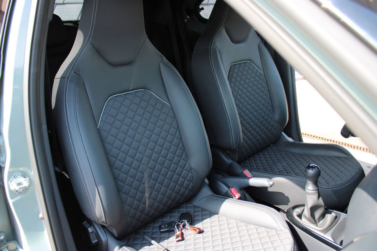 Toyota Aygo X 1.0 Lounge Air 72cv s-cvt (18)