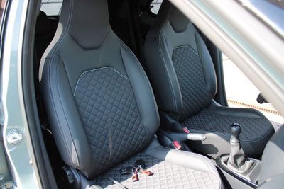 Toyota Aygo X 1.0 Lounge Air 72cv s-cvt (18)