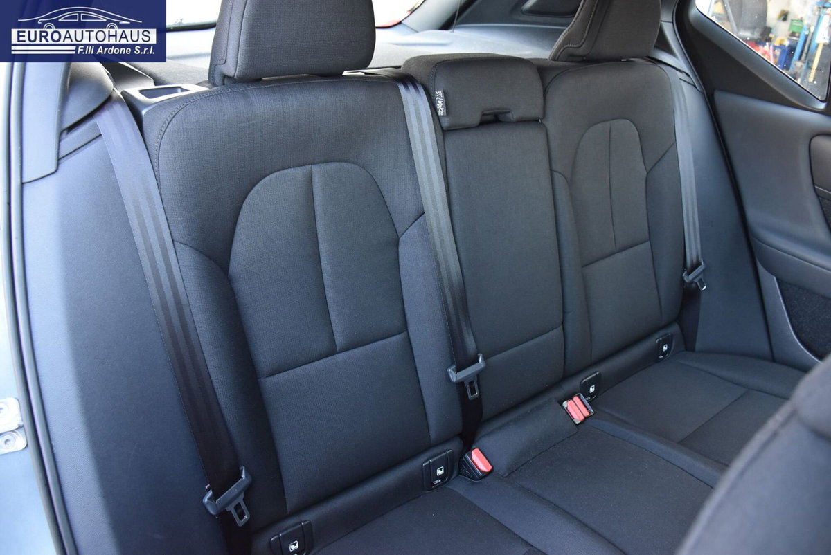 Volvo XC40 D3 Business Plus (16)