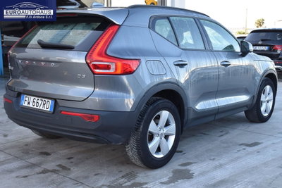 Volvo XC40 D3 Business Plus (4)