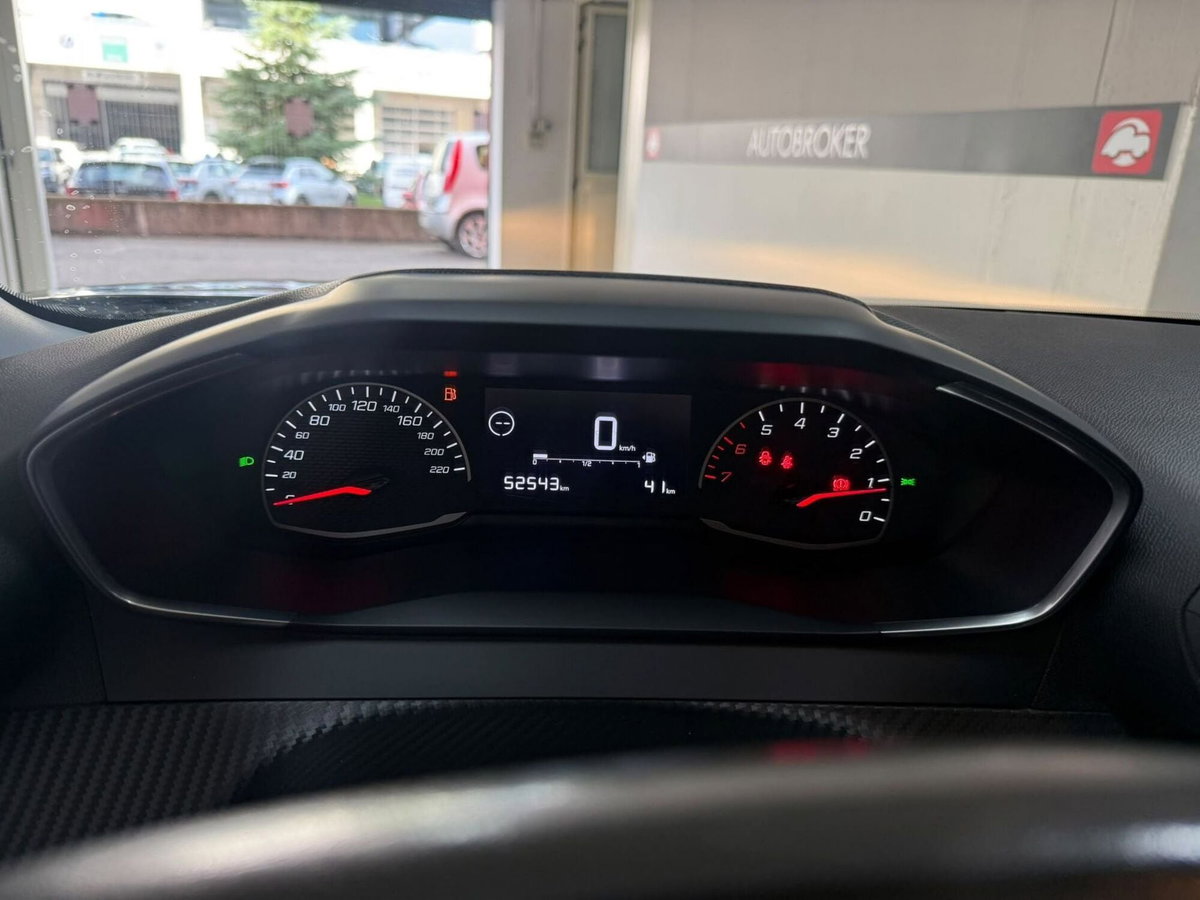 Peugeot 2008 BlueHDi 110 S&S Active (10)