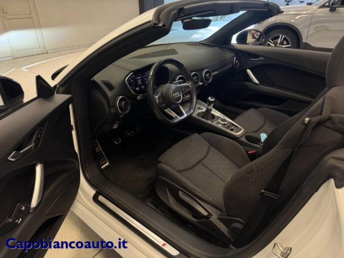 Audi TT Cabrio 1.8 TFSI (11)