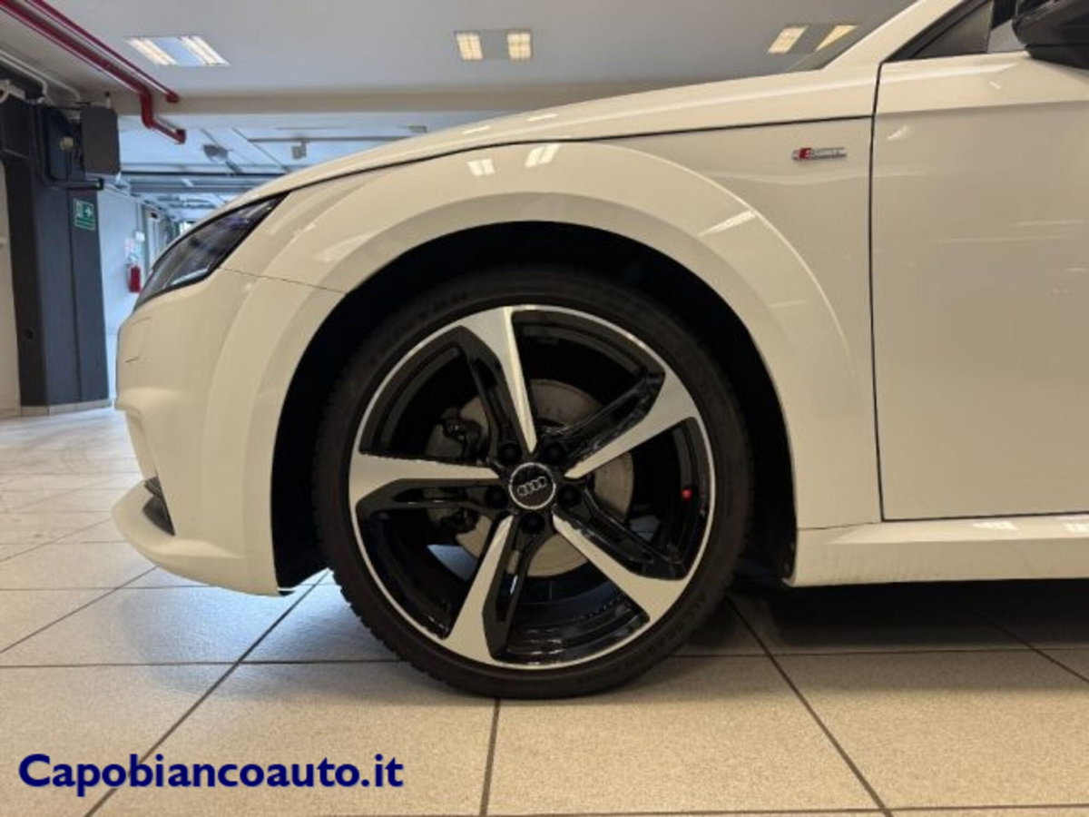 Audi TT Cabrio 1.8 TFSI (8)