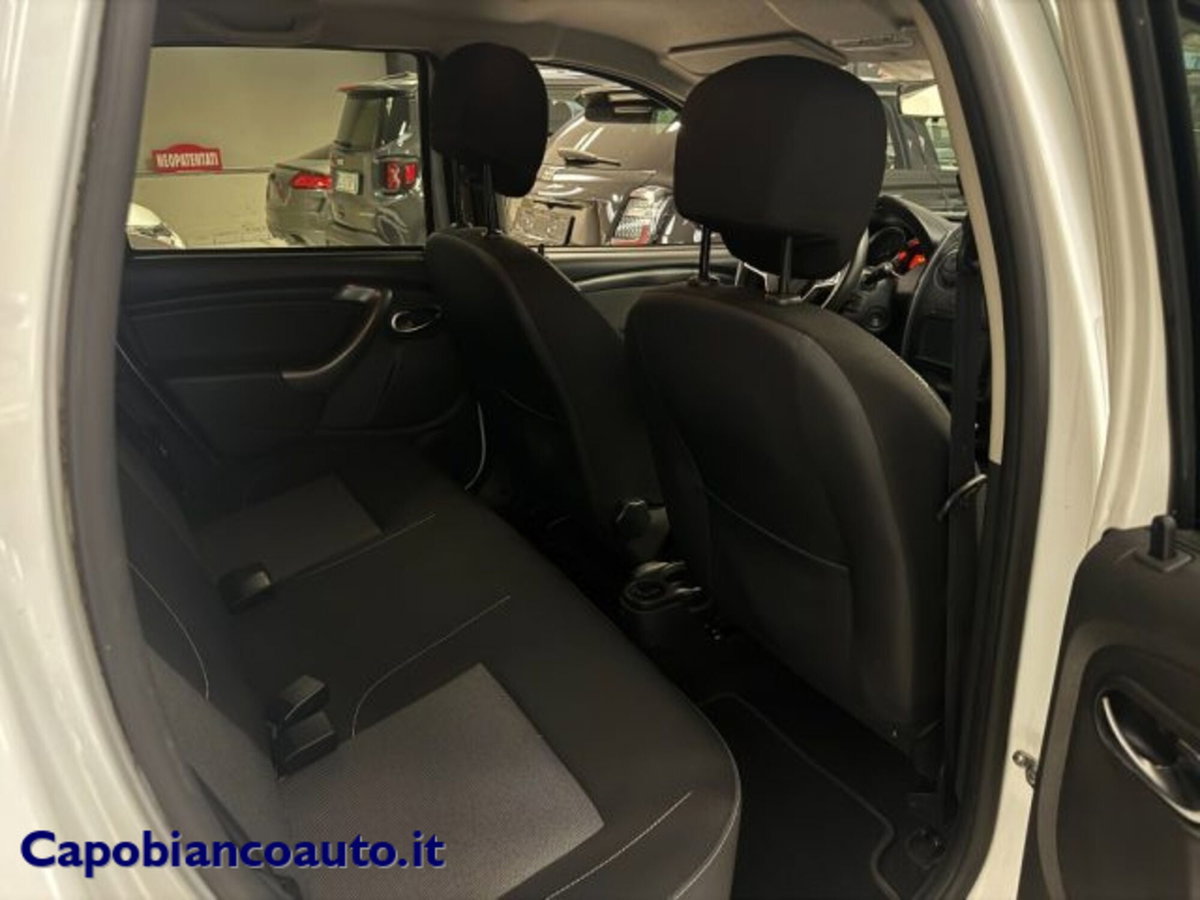 Dacia Duster 1.5 dCi 110CV Start&Stop 4x2 Lauréate (14)