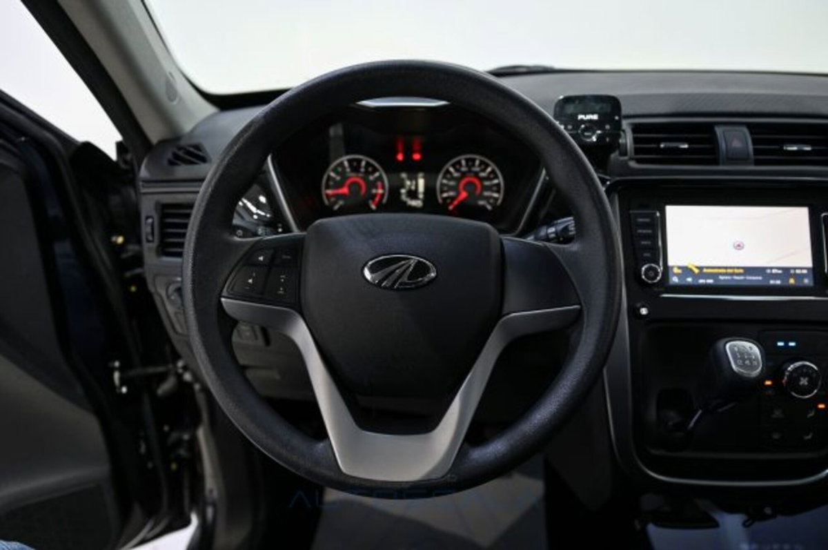 Mahindra KUV100 1.2 K8 m-bifuel (7)