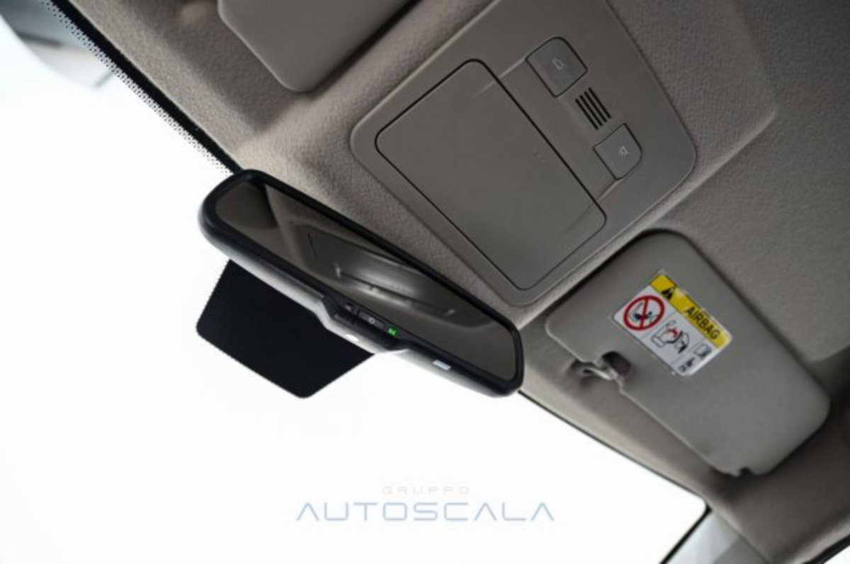 Mahindra KUV100 1.2 K8 m-bifuel (20)