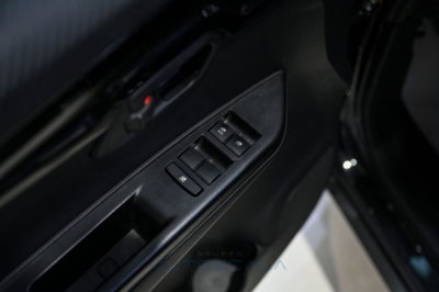 Mahindra KUV100 1.2 K8 (16)