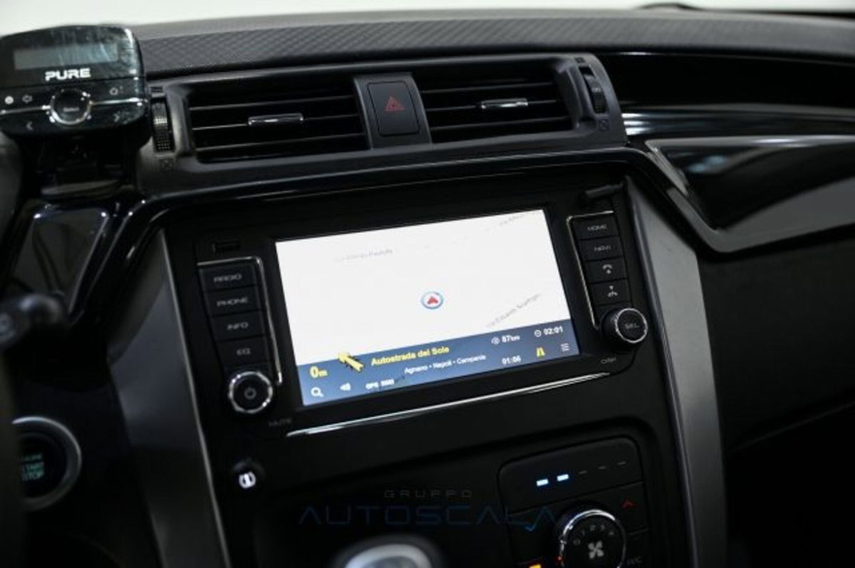 Mahindra KUV100 1.2 K8 (10)