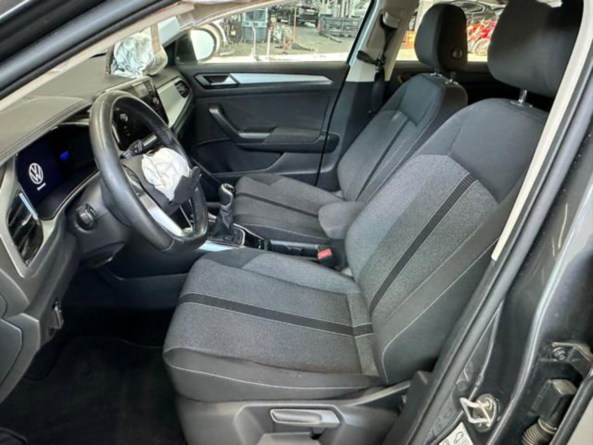 Volkswagen T-Roc 1.0 TSI Life (10)