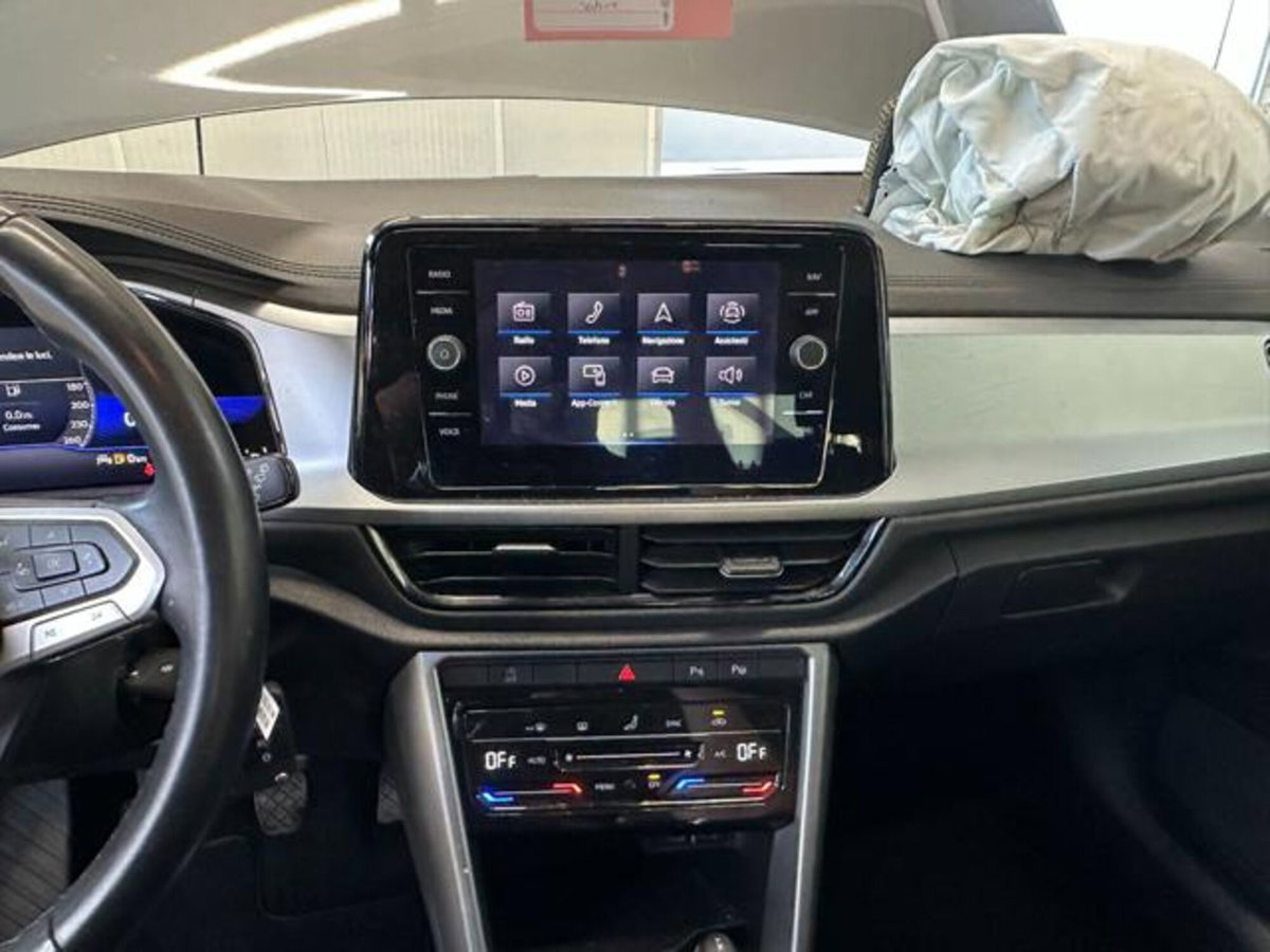 Volkswagen T-Roc 1.0 TSI Life (15)