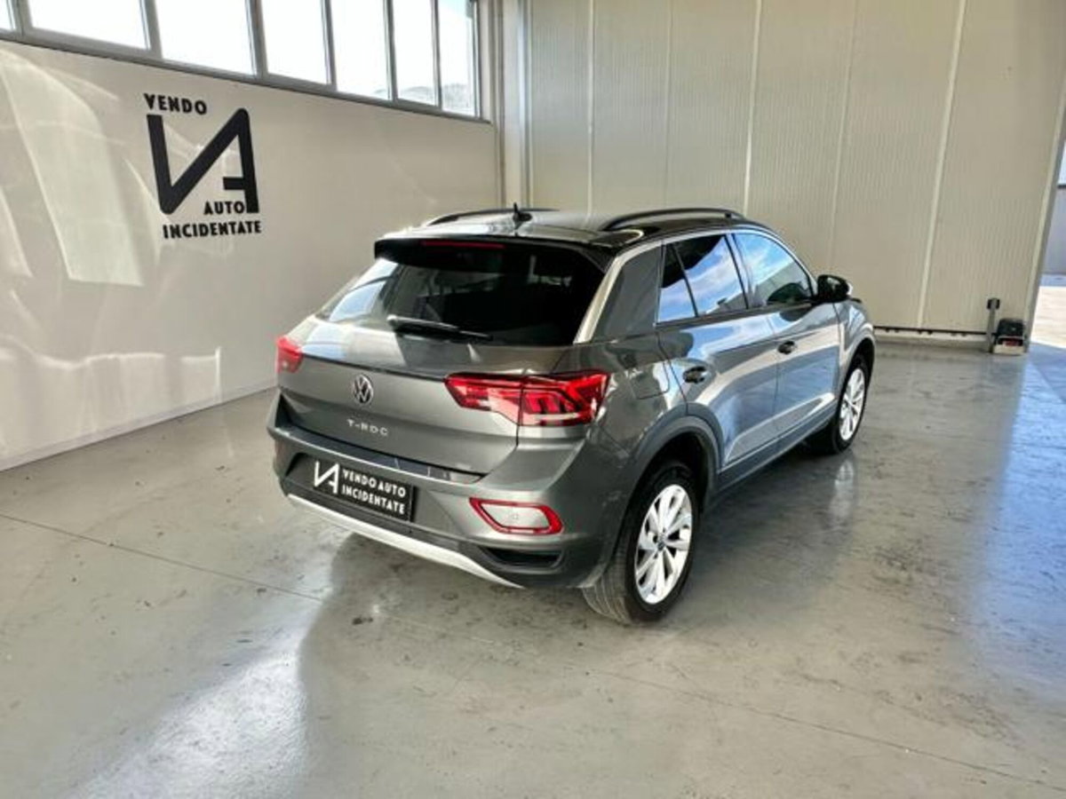 Volkswagen T-Roc 1.0 TSI Life (7)