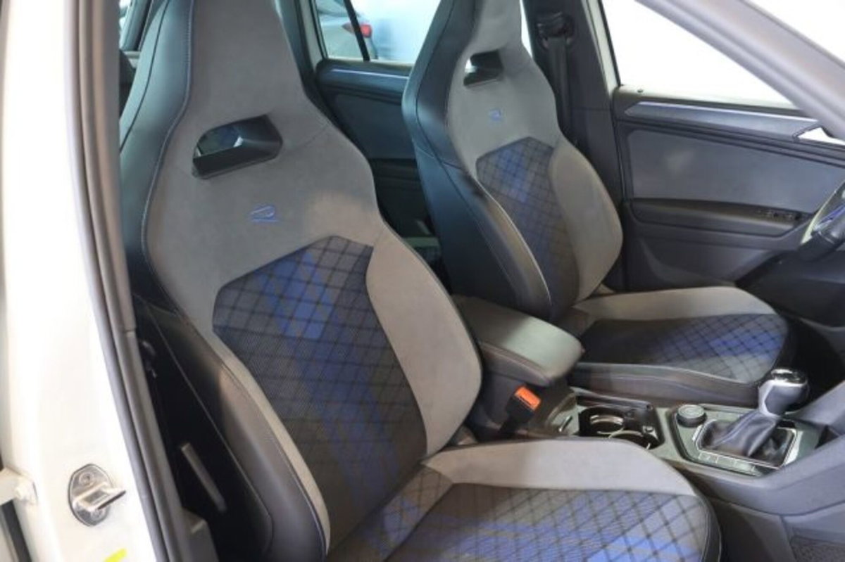 Volkswagen Tiguan 2.0 TSI R DSG 4MOTION (15)