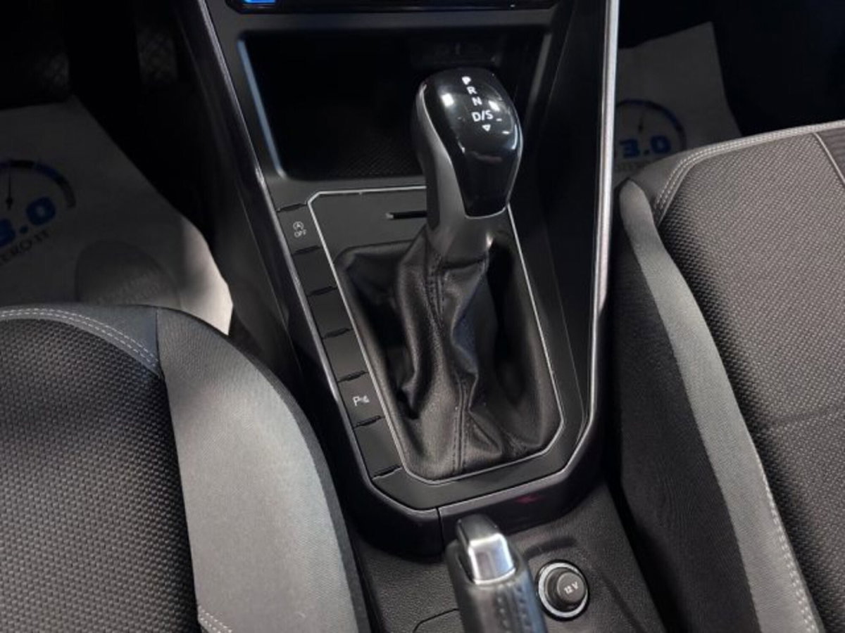 Volkswagen Polo 1.0 TSI 110 CV DSG Style (14)