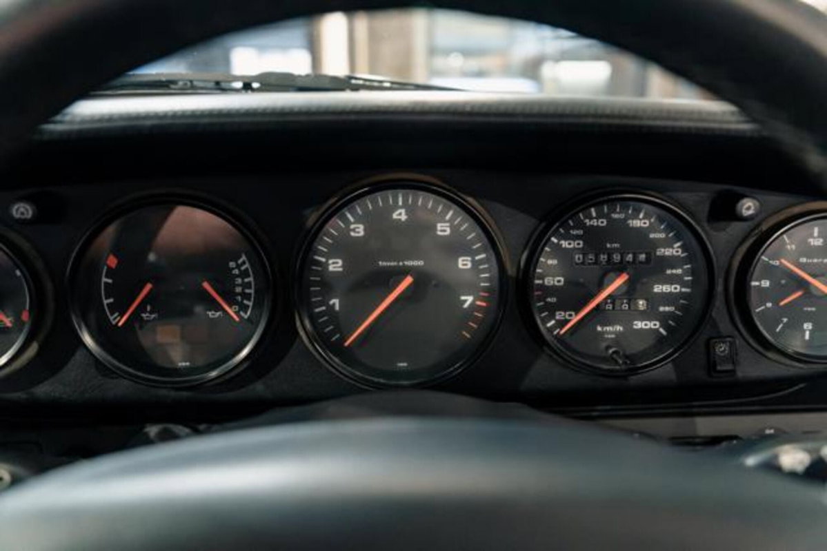 Porsche 911 Cabrio Carrera cat (19)
