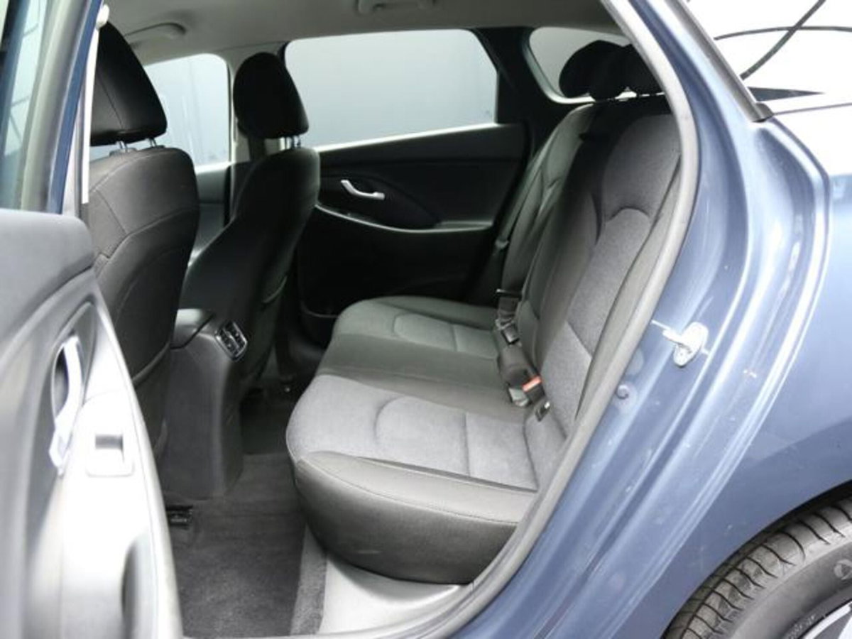 Hyundai i30 Station Wagon 1.0 t-gdi 48V Prime 120cv dct (8)