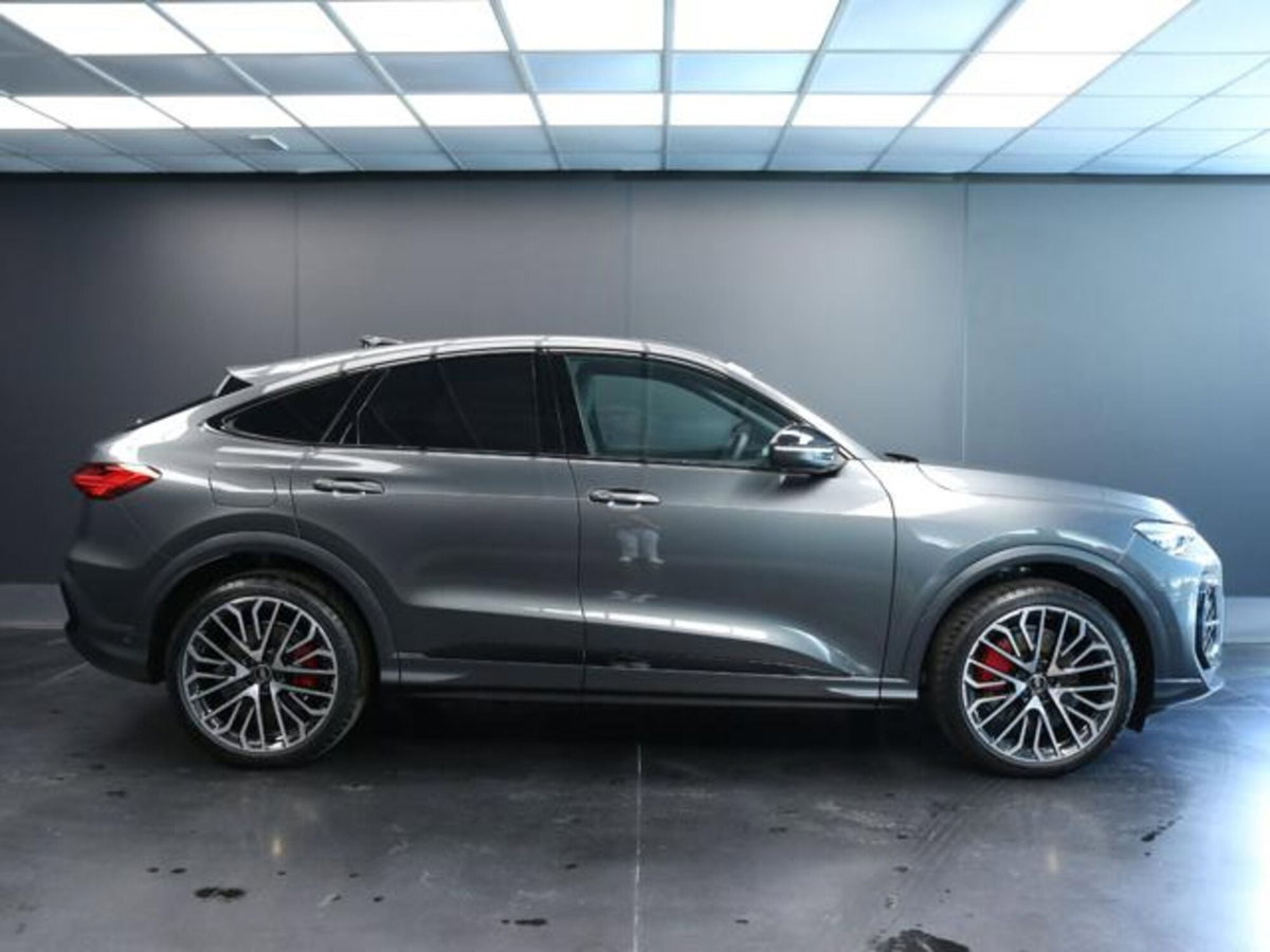 Audi Q5 Sportback 2.0 tdi mhev+ S line quattro 204cv s-tronic (6)