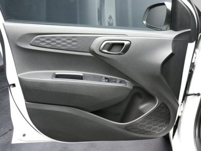 Hyundai i10 1.0 MPI Tech (9)