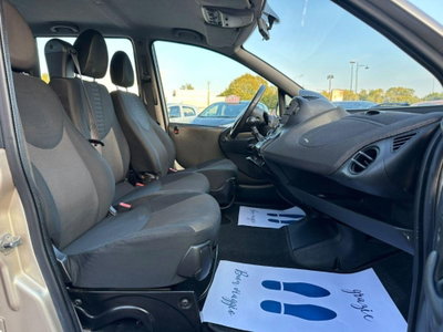 Fiat Multipla 1.6 16V Natural Power Dynamic (14)