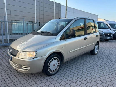 Fiat Multipla 1.6 16V Natural Power Dynamic (2)