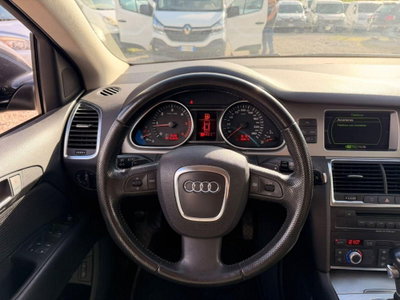 Audi Q7 3.0 V6 TDI 240 CV clean diesel quattro tiptronic (12)