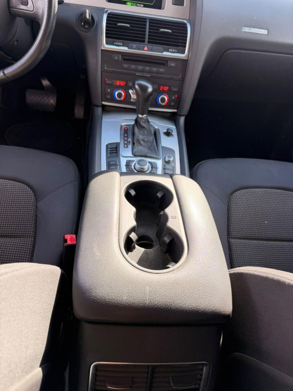Audi Q7 3.0 V6 TDI 240 CV clean diesel quattro tiptronic (13)
