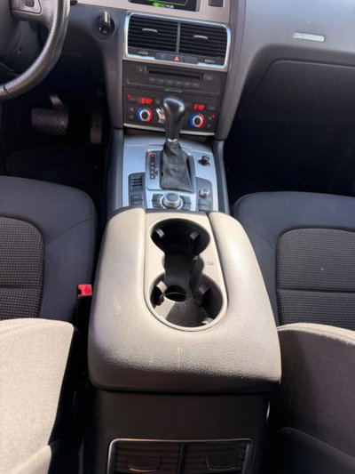 Audi Q7 3.0 V6 TDI 240 CV clean diesel quattro tiptronic (13)