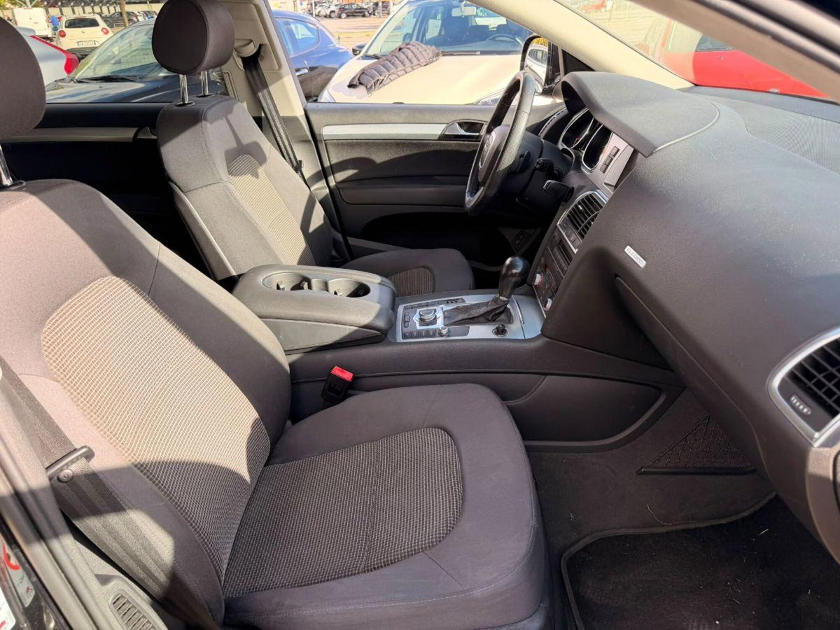 Audi Q7 3.0 V6 TDI 240 CV clean diesel quattro tiptronic (15)