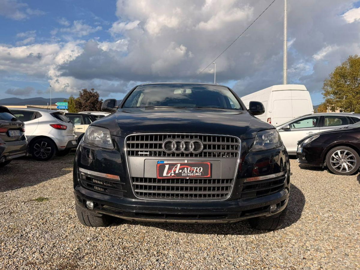 Audi Q7 3.0 V6 TDI 240 CV clean diesel quattro tiptronic (5)