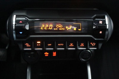 Suzuki Ignis 1.2 Hybrid Easy Top (15)