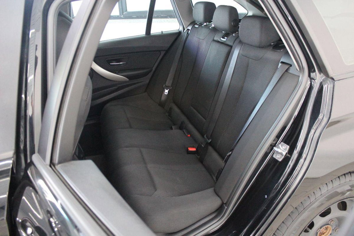BMW Serie 3 Touring 320d xDrive  Business aut. (11)