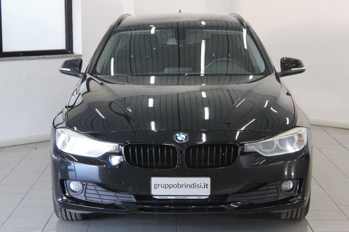 BMW Serie 3 Touring 320d xDrive  Business aut. (2)