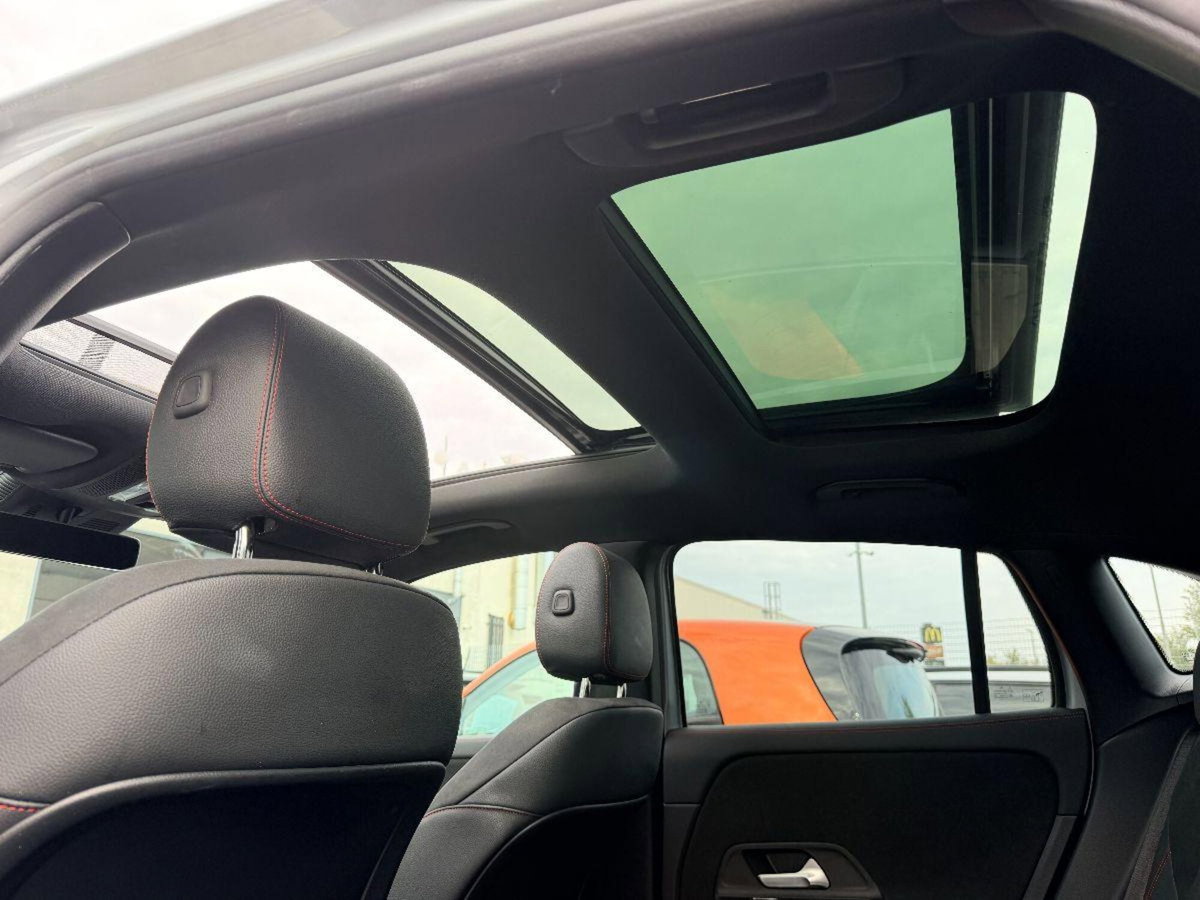 Mercedes-Benz GLA SUV 200 d AMG Line Extra Tech Edition auto (19)