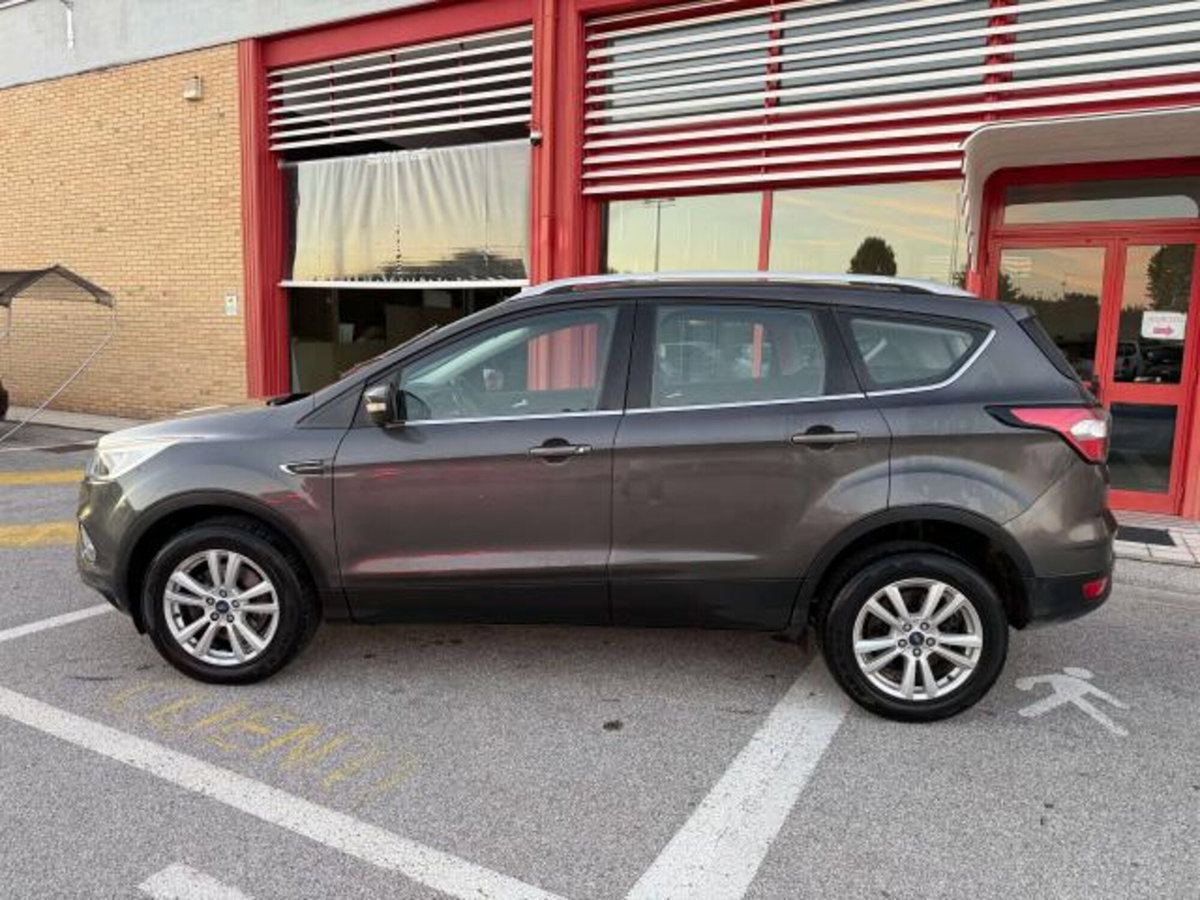 Ford Kuga 1.5 TDCI 120 CV S&S 2WD Plus (3)